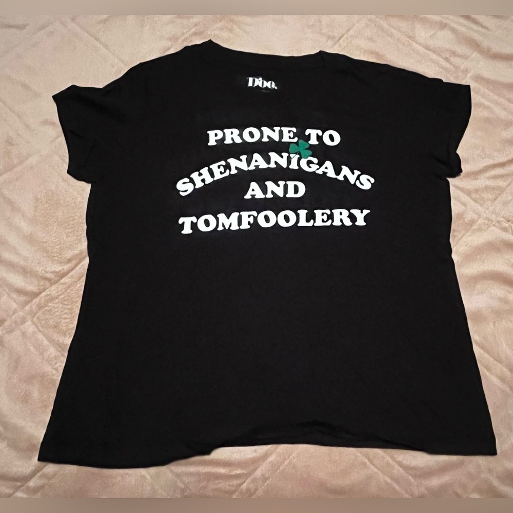 ☘️Doe relaxed fit t-shirt☘️